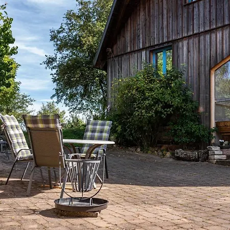 Hof Wegwarte * Weilheim