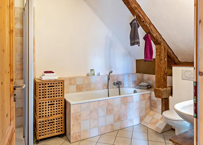 Hof Wegwarte Апартаменты Weilheim